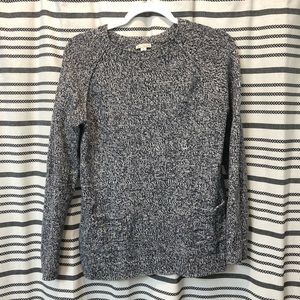 Gap sweater